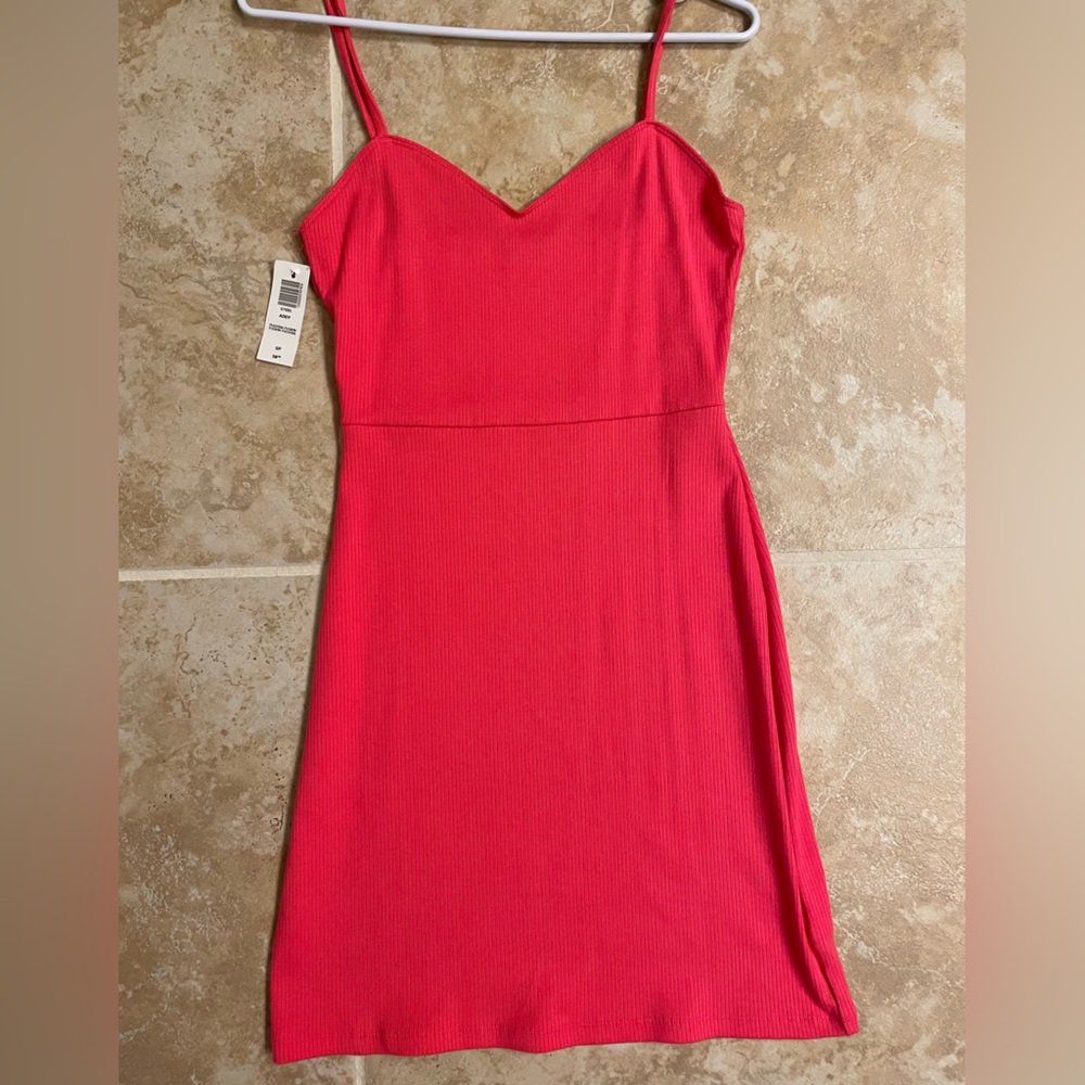 Aritzia Sunday Best Pink Fitted Dress